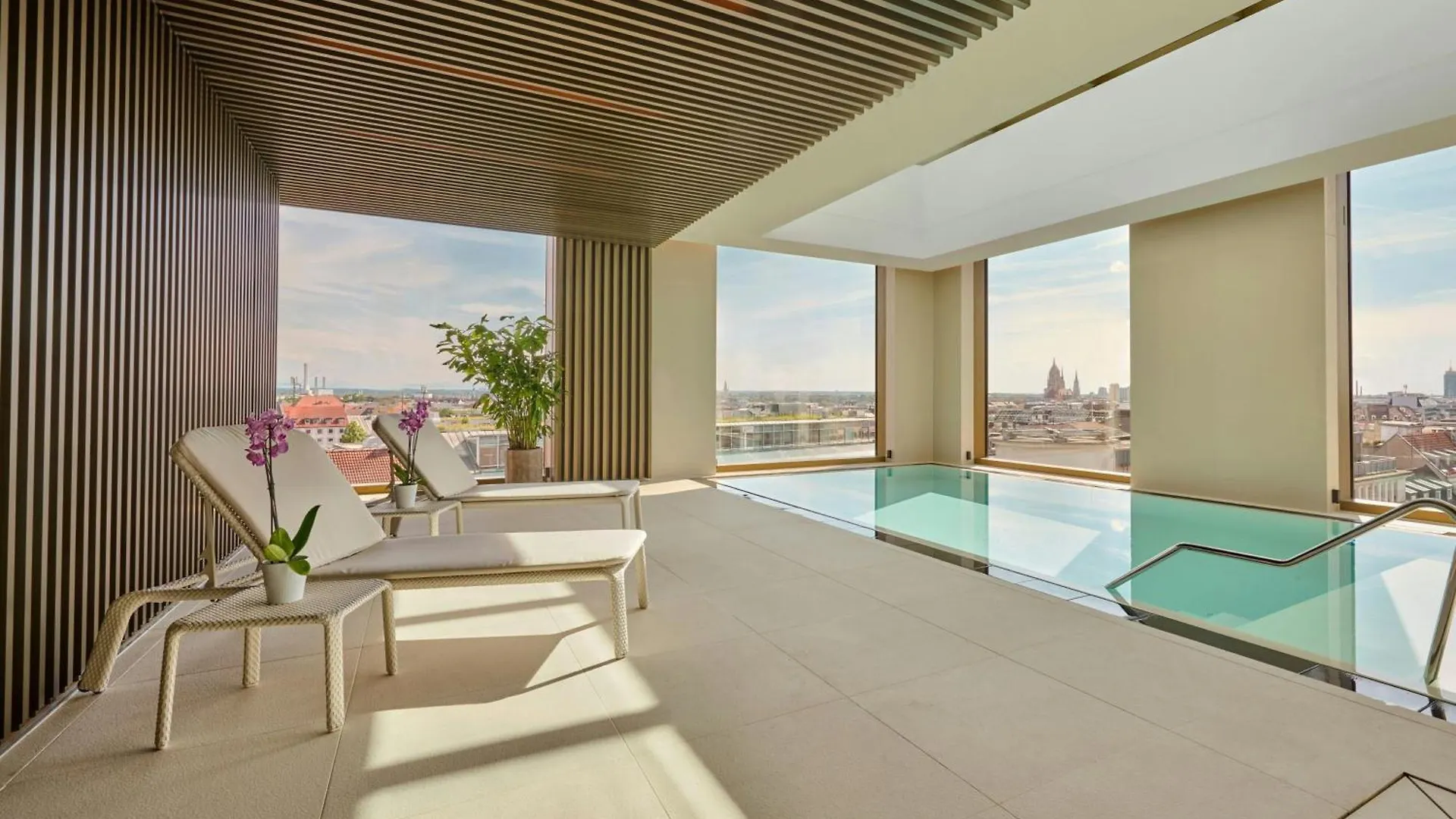 ***** Otel Koenigshof, A Luxury Collection Hotel, Münih Almanya